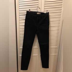 Madewell TALL 9" Mid-Rise Skinny Jeans in ISKO Stay Black